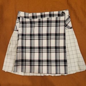 Mixed plaid pleated skirt